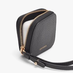 Cuyana Leather AirPods Case